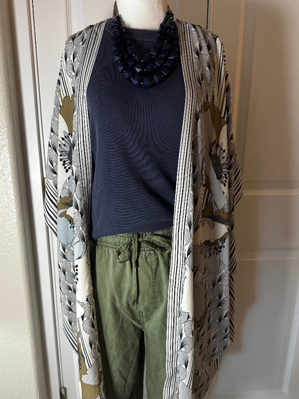 Max Studio London Art Deco Floral Kimono Coverup Size: XL
